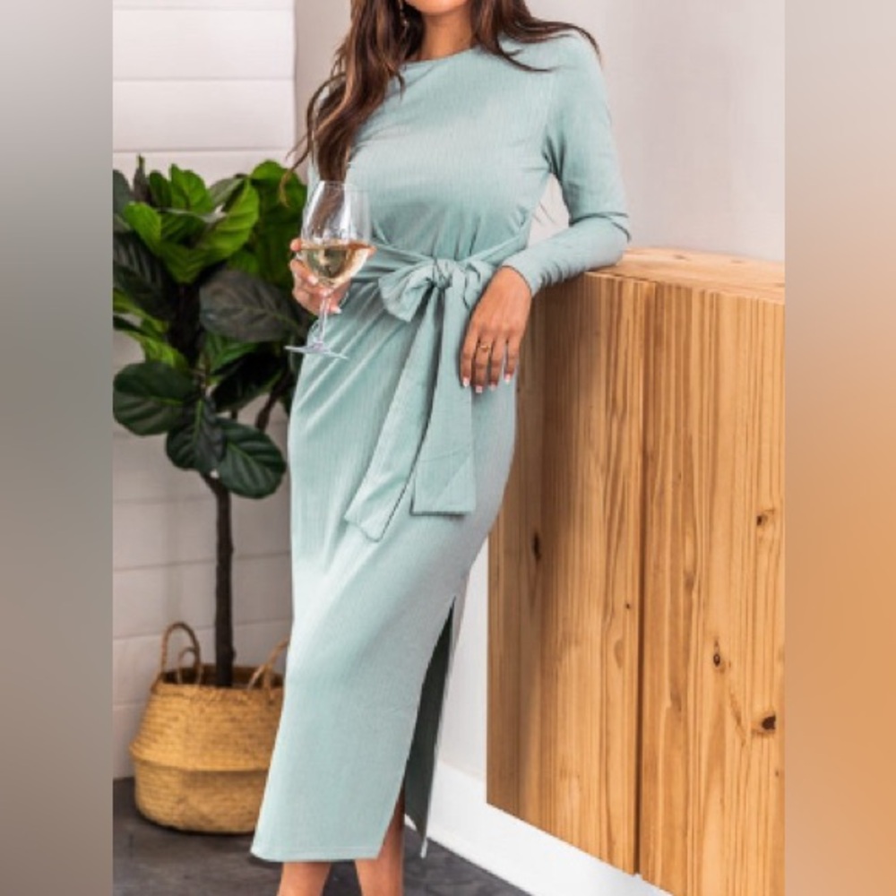 Pink Lily Midi Dress Fall Wedding Guest Dress Baby Shower🌸